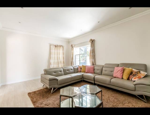 4 BEDROOM FREEHOLD RENTED IN GALLO MANOR